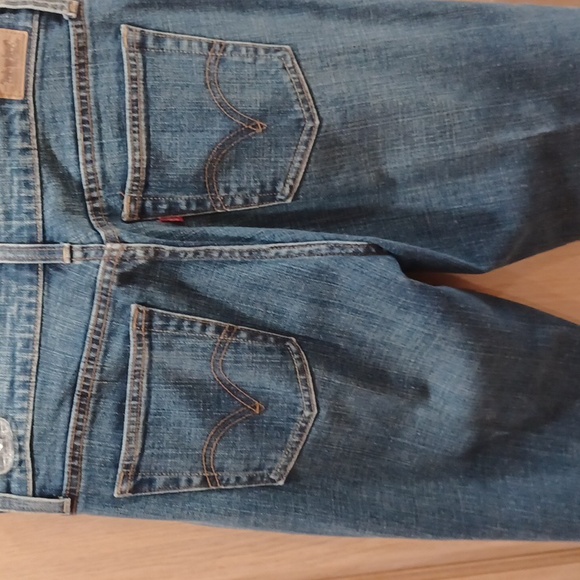 Levi's 505 Straight Leg Jeans - Picture 2 of 7